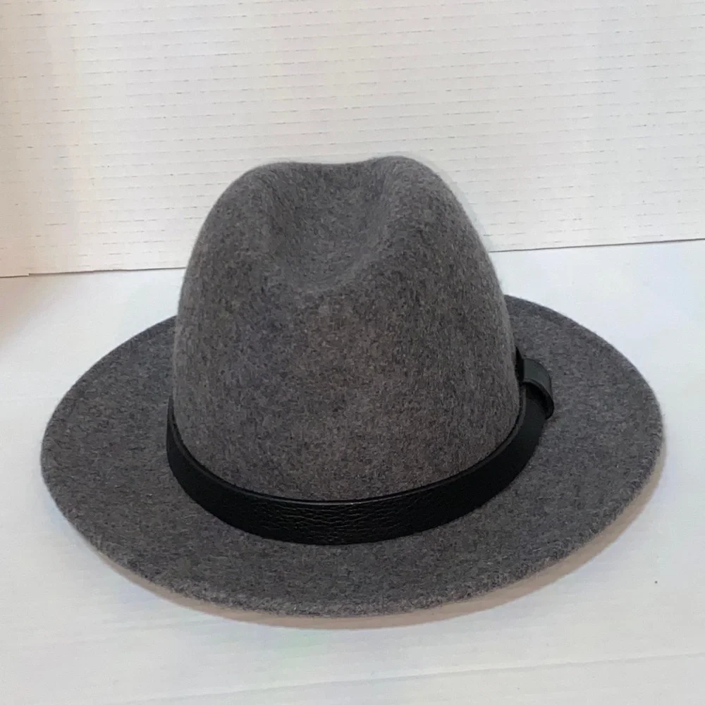 J. Crew Gray Felt Fedora Hat 100% Wool with a Black Band Size M/L